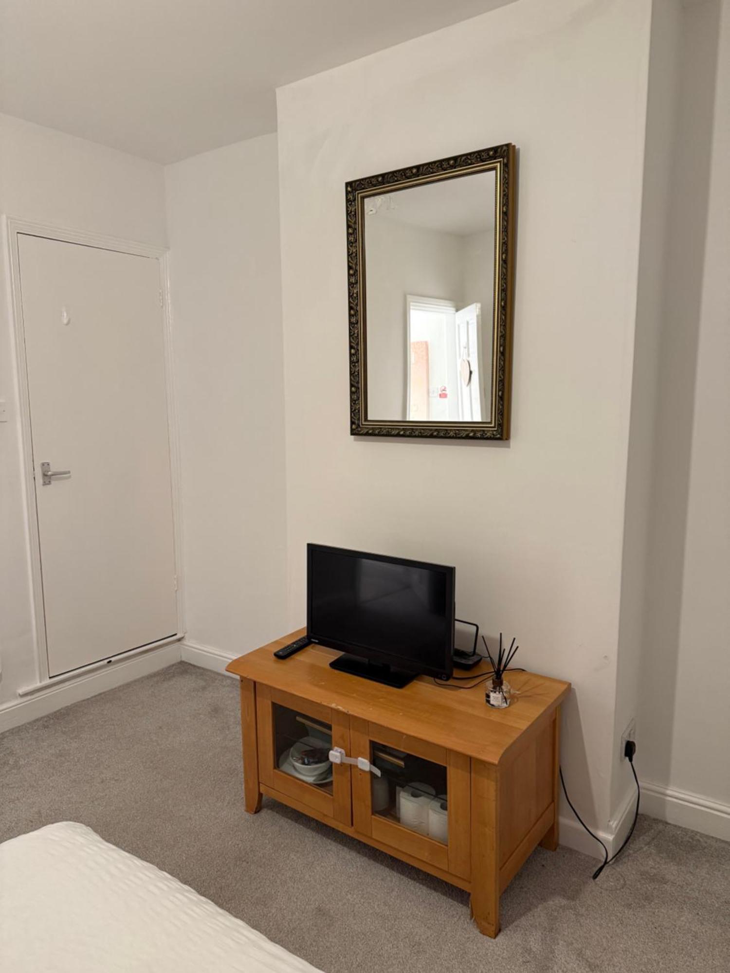 3 Bedroom Terraced Home Nottingham Exterior photo